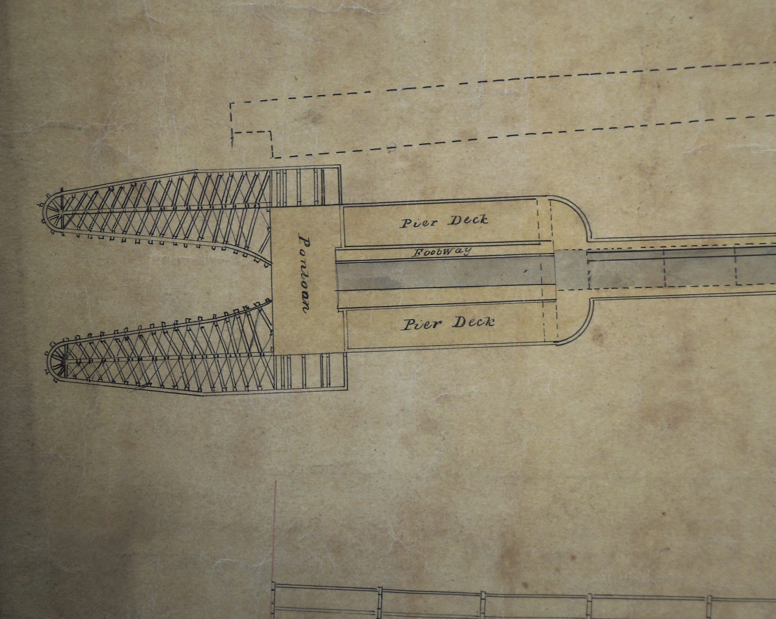 The proposed pontoon at the end of the second pier, complete with tramway.